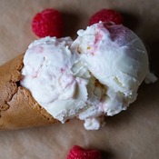 Yorvale Raspberry Cheesecake Ice Cream 2 Litre